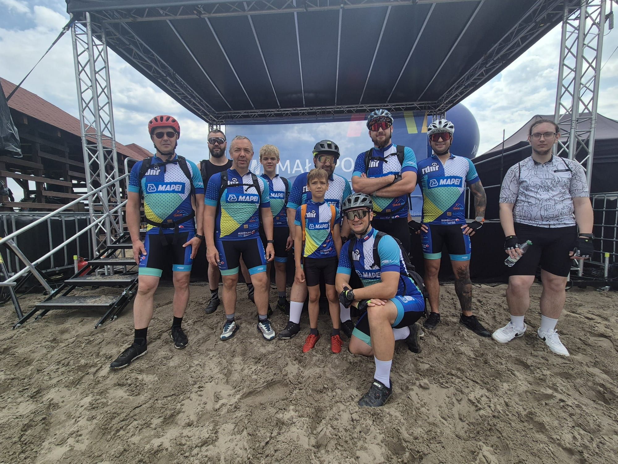 "Polska Sahara" zdobyta! Ekipa RDNR Ogrodzieniec na Małopolska Tour 2026!